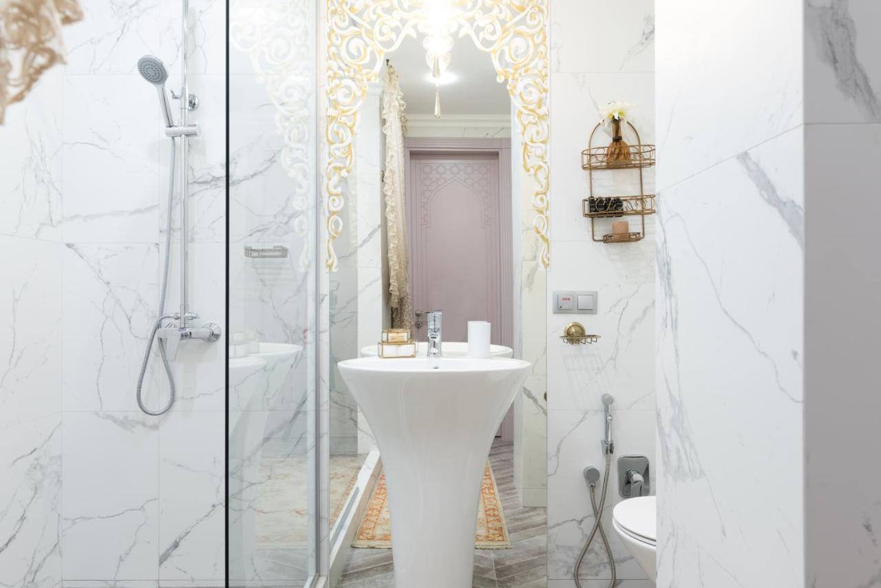 Mr Grey Boutique Hotel Одеса Екстериор снимка