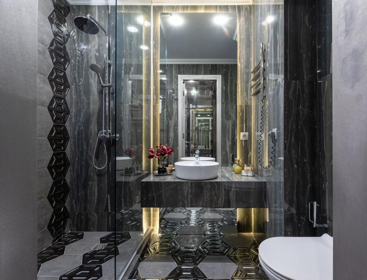 Mr Grey Boutique Hotel Одеса Екстериор снимка